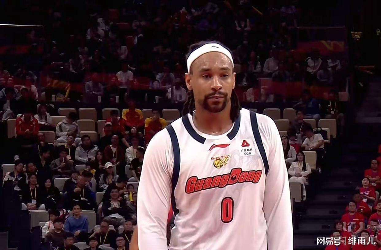 APP下载-朱芳雨赌对了！广东队拒绝裁掉萨林杰，麦考尔进入离队倒计时？